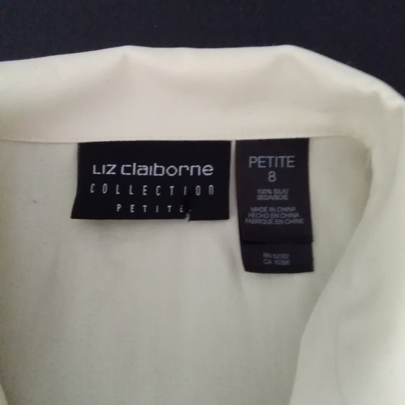 ☀️HP☀️ LIZ CLAIBORNE 💯% Silk Blouse - Picture 10 of 10